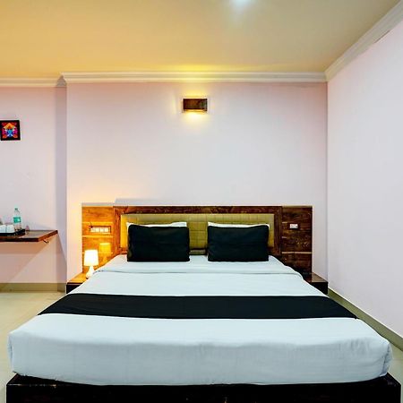 Super Townhouse Mg Road Near Commercial Street Bangalore Exterior foto