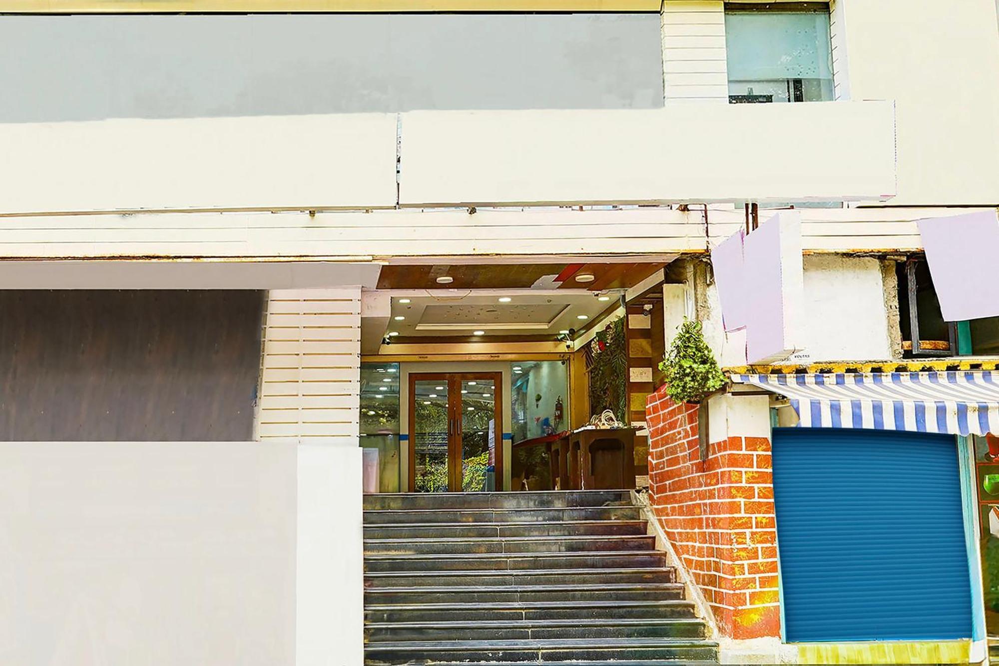 Super Townhouse Mg Road Near Commercial Street Bangalore Exterior foto