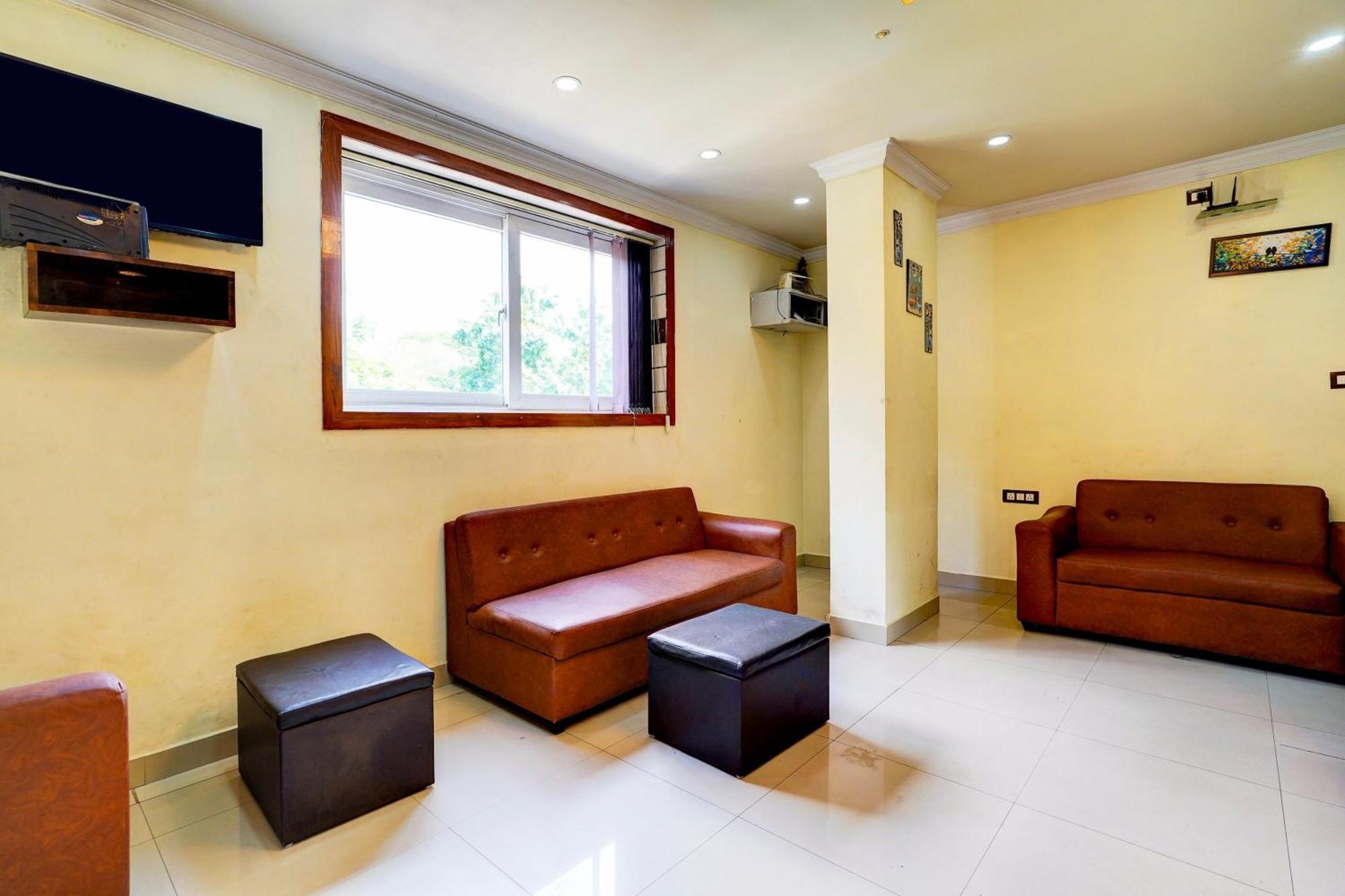 Super Townhouse Mg Road Near Commercial Street Bangalore Exterior foto